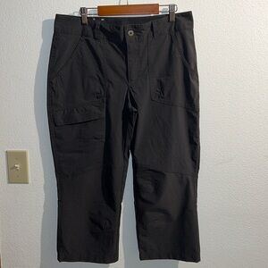 Columbia capris nylon blend size 12 hiking camping outdoor